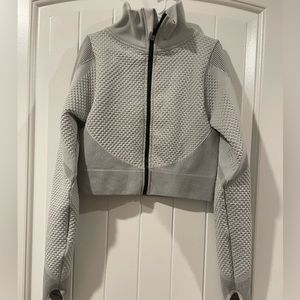 Bella Movement cropped jacket. Size small